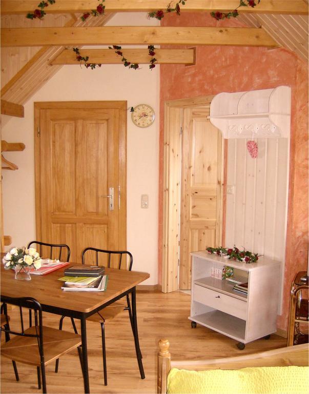 Gaestezimmer Am Maerchenbrunnen Dresden Room photo